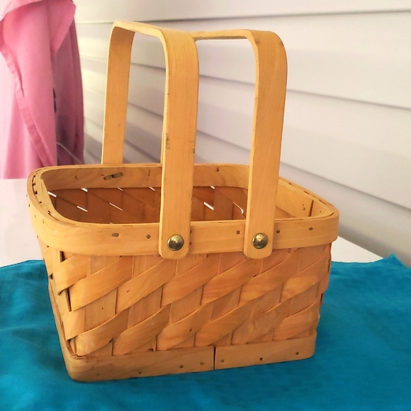 Square wicker picnic basket - Picture 3 of 4
